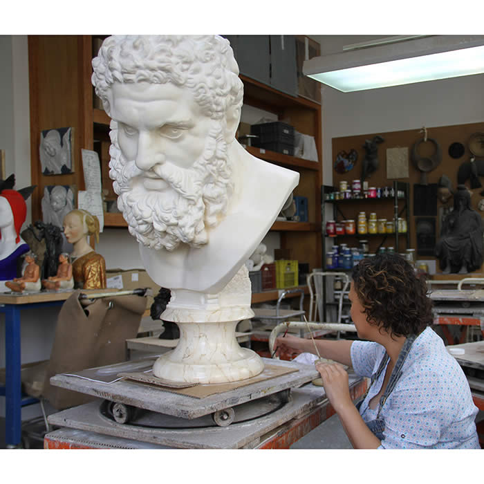 Grande tête de l’Hercule Farnèse - Antiquités gréco-romaines - Reproduction d’une sculpture du Musée Archéologique National, Naples