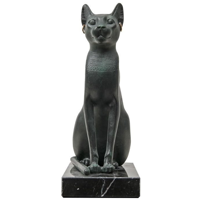 Cat goddess Bastet - Egyptian antiquities - Reproduction d’une sculpture du Musée du Louvre, Paris