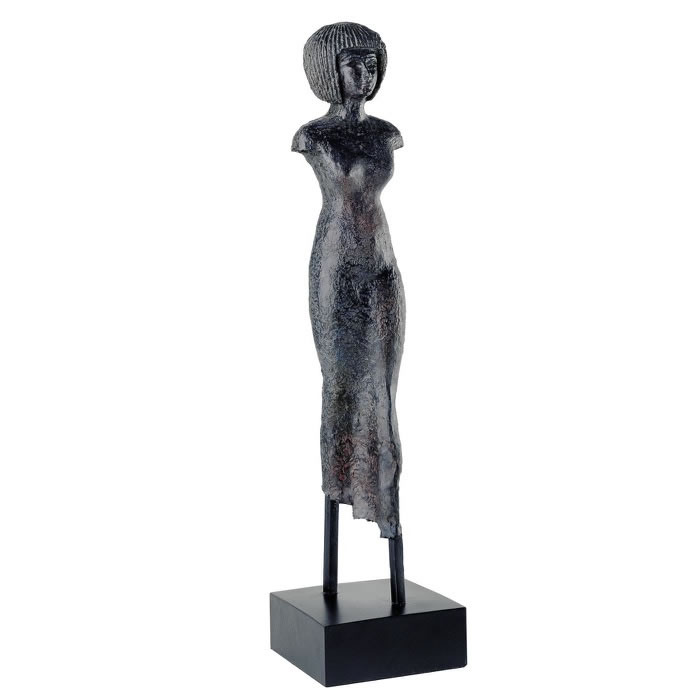 Egyptian woman - Egyptian antiquities - Reproduction d’une sculpture du Musée du Louvre, Paris