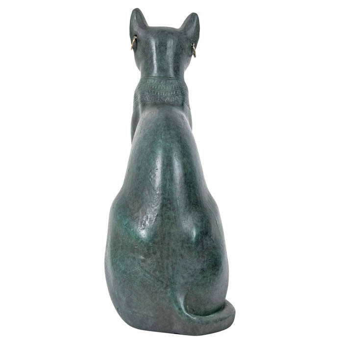 Cat goddess Bastet - Egyptian antiquities - Reproduction d’une sculpture du Musée du Louvre, Paris