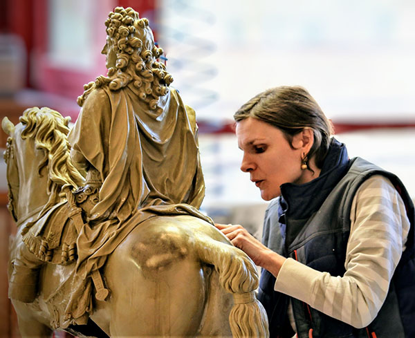 Alexia Cesca polit La Statue équestre de Louis XIV